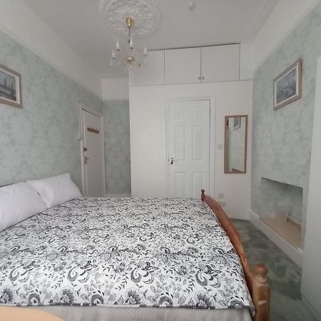 Mari London Holiday Room 伊尔福德 外观 照片